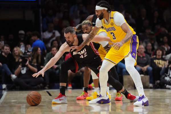 包含热火队惨败后更衣室爆发冲突，主帅回应，成为以后使用.的词条