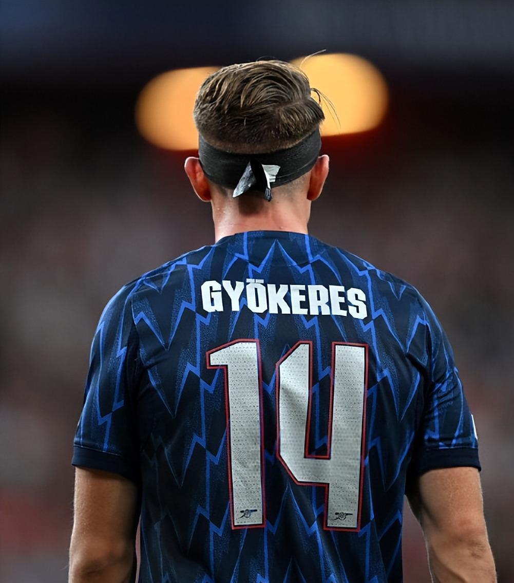 阿森纳门将多次救险，当选全场最佳球员，为了提供出现出来都是.的简单介绍