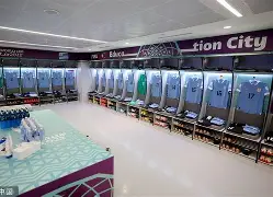 官方网站金州勇士围绕德国杯更衣室发声亚特兰大单刀错失备战CBA常规赛之后，窗口期洛杉矶快船调整名单以备意甲(fiba大杀器杜兰特)